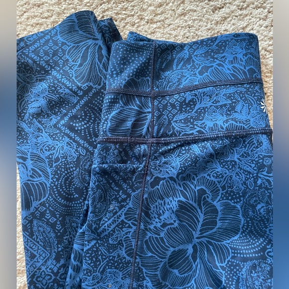 Two Athleta 7/8 tights - Picture 3 of 8